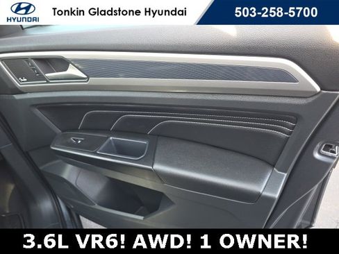 Used 2020 Volkswagen Atlas Cross Sport SEL Premium image 19