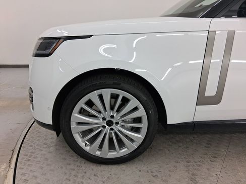 New 2026 Land Rover Range Rover SE image 11