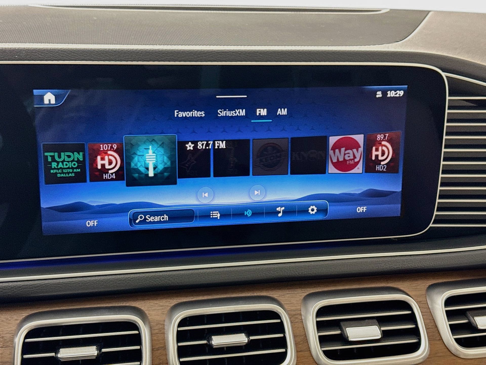 New 2026 Mercedes-Benz GLE 450e 4MATIC image 16