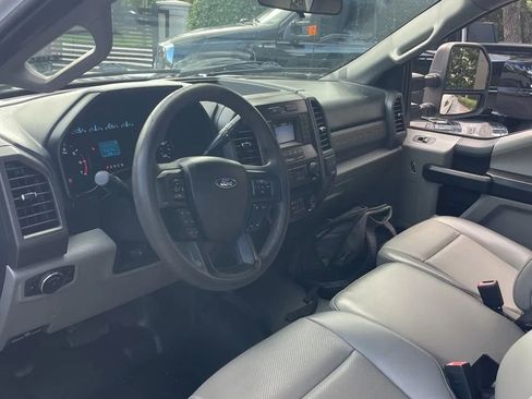 Used 2020 Ford F350 XL w/ Power Equipment Group image 13