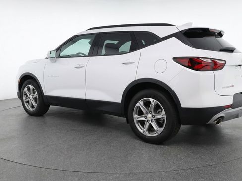 Used 2025 Chevrolet Blazer LT FWD image 6