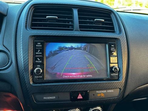 Used 2018 Mitsubishi Outlander Sport ES image 19