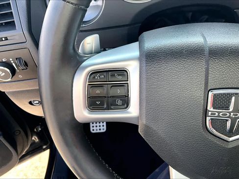 Used 2013 Dodge Challenger R/T image 21