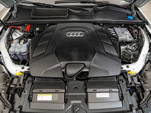 Certified 2023 Audi Q7 3.0T Premium w/ Convenience Package AWD/4WD image 39
