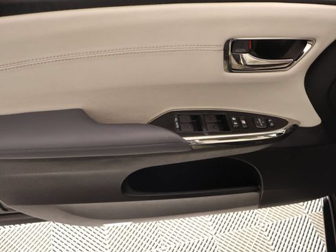 Used 2015 Toyota Avalon XLE FWD image 15