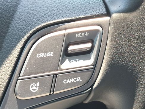 Used 2013 Hyundai Santa Fe Sport AWD/4WD image 16