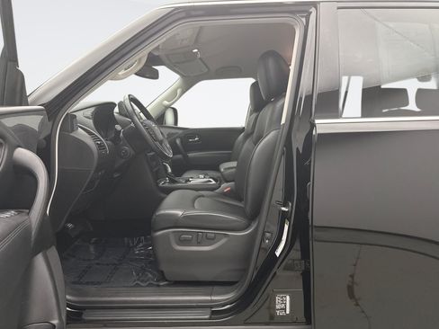 Used 2024 Nissan Armada SV AWD/4WD image 11