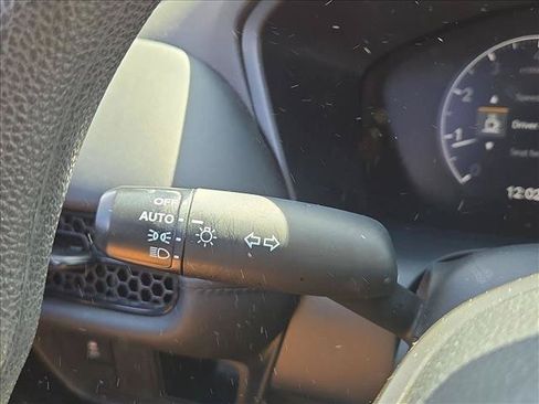 Used 2024 Honda HR-V LX image 16