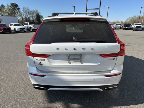 Used 2020 Volvo XC60 T5 R-Design image 7