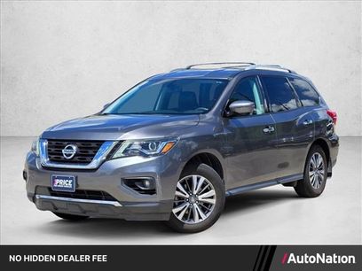 Used 2017 Nissan Pathfinder SL