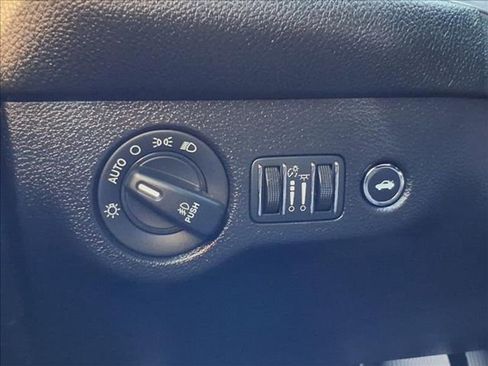 Used 2023 Dodge Challenger SXT w/ Blacktop Package image 21