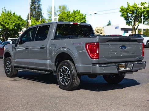 Used 2021 Ford F150 XLT w/ Equipment Group 301A Mid AWD/4WD image 10