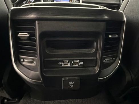 Used 2023 RAM 1500 Laramie AWD/4WD image 30