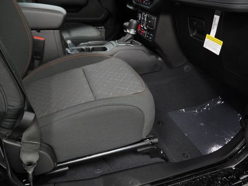 New 2026 Jeep Gladiator Mojave w/ Safety Group image 37