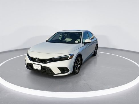 Used 2022 Honda Civic EX-L image 5