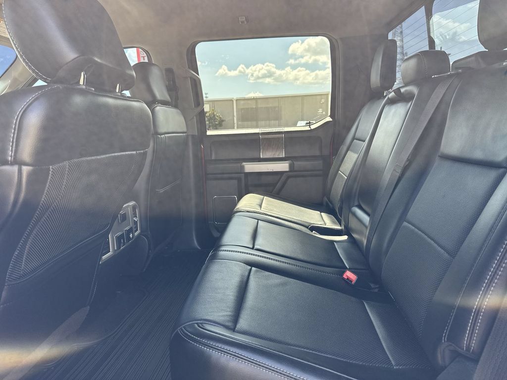 Used 2019 Ford F250 Lariat w/ Lariat Ultimate Package AWD/4WD image 29