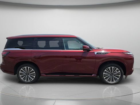 Used 2025 INFINITI QX80 Sensory AWD/4WD image 8