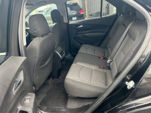 Used 2018 Chevrolet Equinox LT AWD/4WD image 11
