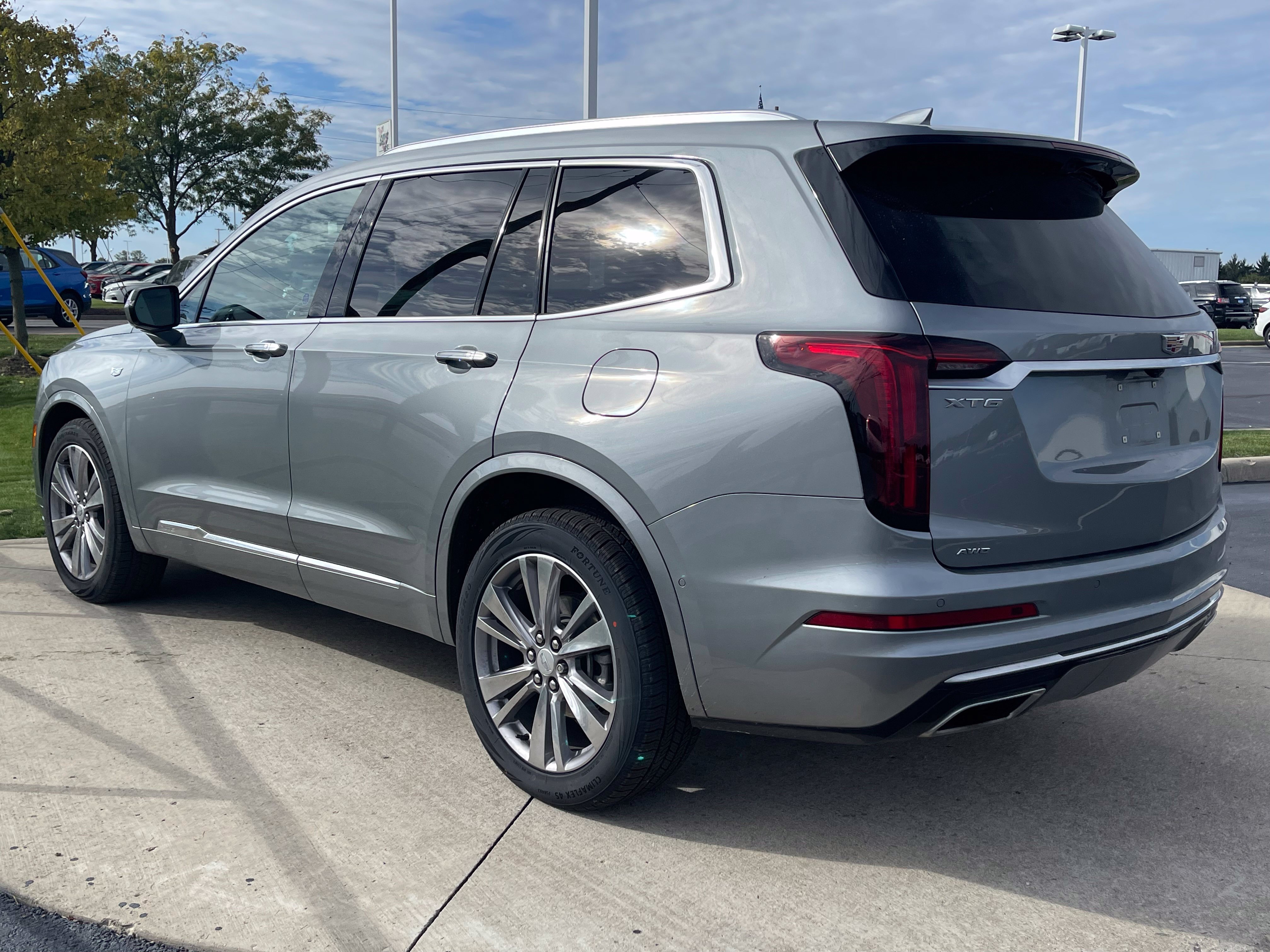 Used 2024 Cadillac XT6 Premium Luxury w/ Platinum Package AWD/4WD image 5