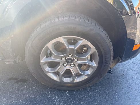 Used 2022 Ford Maverick XLT image 47