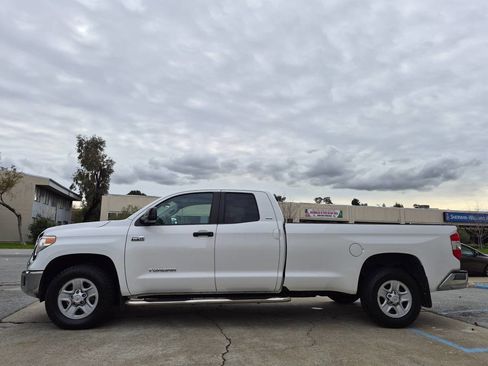 Used 2015 Toyota Tundra SR5 image 6