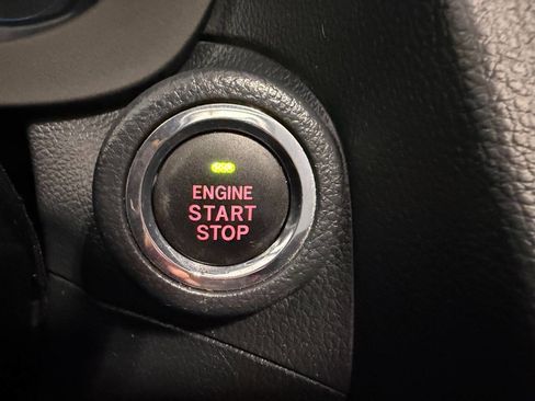 Used 2017 Subaru Forester 2.5i Touring image 39