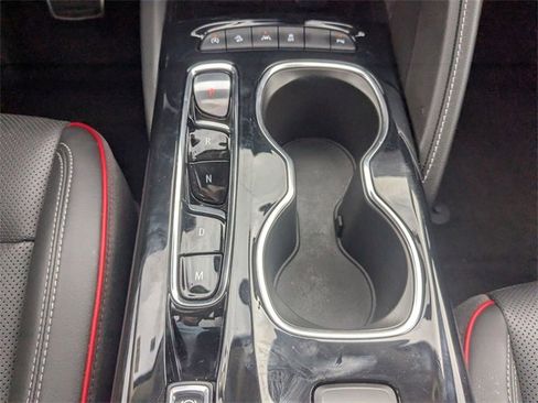 Used 2022 Buick Envision Essence w/ Sport Touring Package image 28