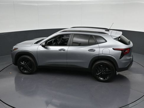 Used 2026 Chevrolet Trax ACTIV FWD image 23