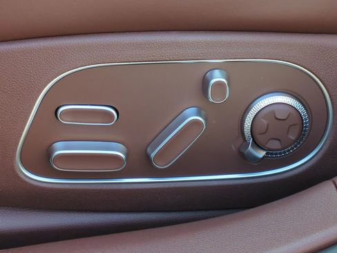 New 2026 Genesis G90 3.5T AWD/4WD image 10