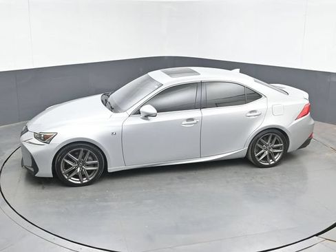 Used 2017 Lexus IS 200t F Sport w/ F Sport Package RWD image 37