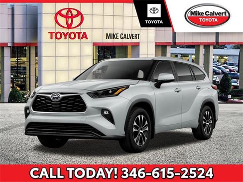 New 2026 Toyota Highlander XLE image 1