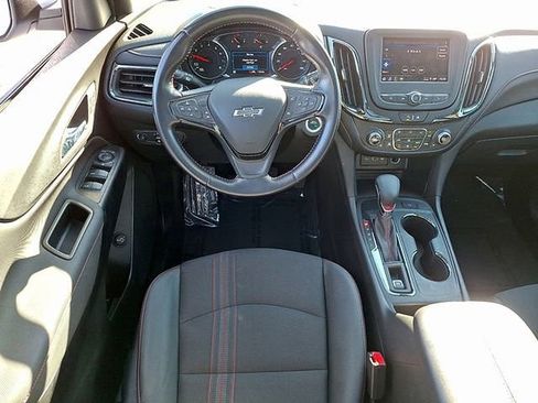 Used 2022 Chevrolet Equinox RS FWD image 11
