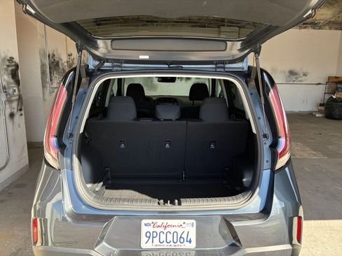 Used 2025 Kia Soul LX w/ LX Technology Package image 29