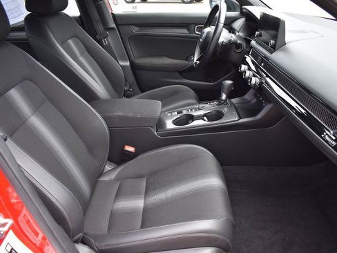 Used 2025 Honda Civic Sport image 13
