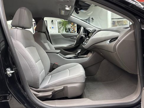 Used 2023 Chevrolet Malibu LS image 14