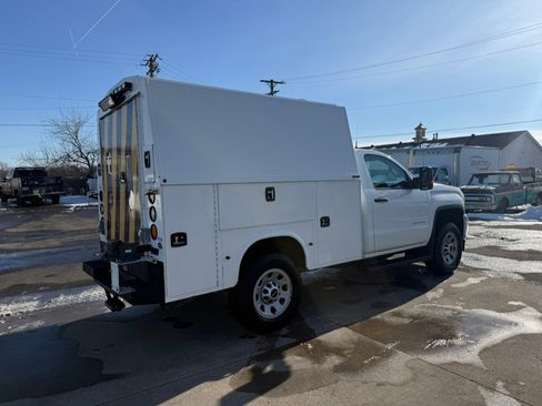 Used 2017 GMC Sierra 3500 4x4 Regular Cab image 5