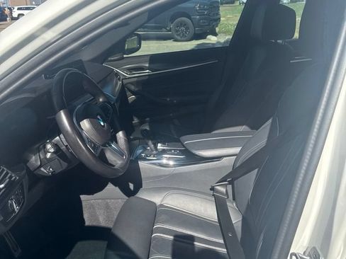 Used 2023 BMW M550i xDrive w/ Executive Package AWD/4WD image 6