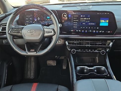 Used 2026 Chevrolet Traverse RS image 18