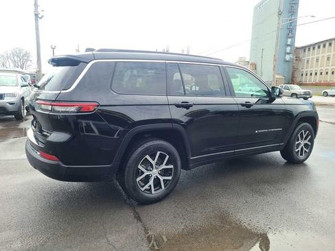 Used 2024 Jeep Grand Cherokee L Limited w/ Luxury Tech Group II AWD/4WD image 6