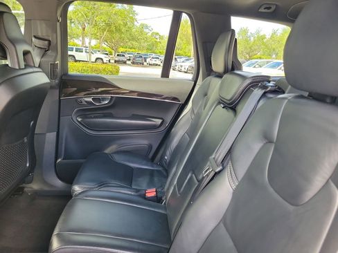 Used 2018 Volvo XC90 T5 Momentum w/ Convenience Package FWD image 15