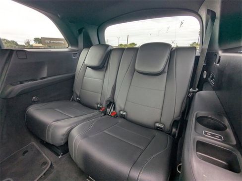 Used 2023 Mercedes-Benz GLS 450 4MATIC image 15
