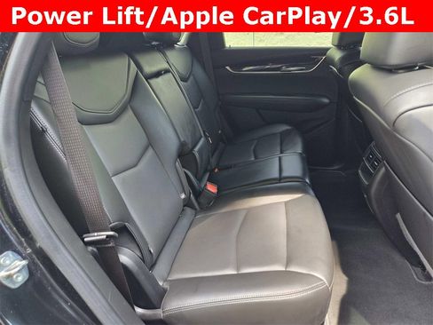 Used 2022 Cadillac XT5 Premium Luxury image 16
