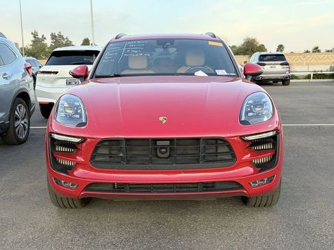 Used 2018 Porsche Macan GTS image 2