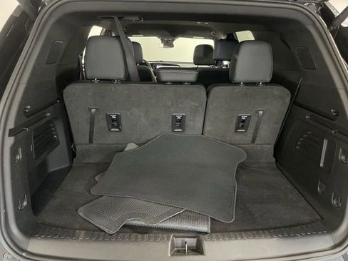 Used 2025 Chevrolet Traverse LT AWD/4WD image 25