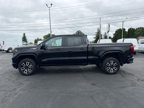 Certified 2024 GMC Sierra 1500 AT4 w/ Technology Package AWD/4WD image 2