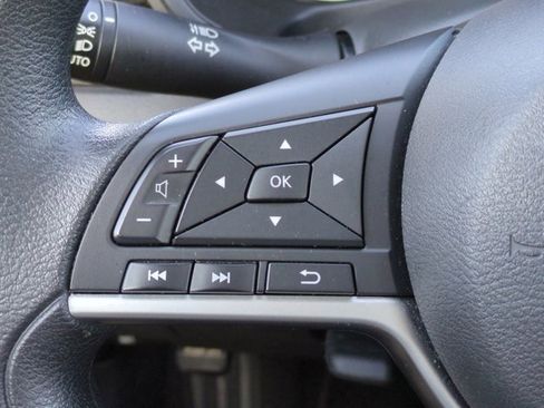 Used 2024 Nissan Altima 2.5 SV image 22