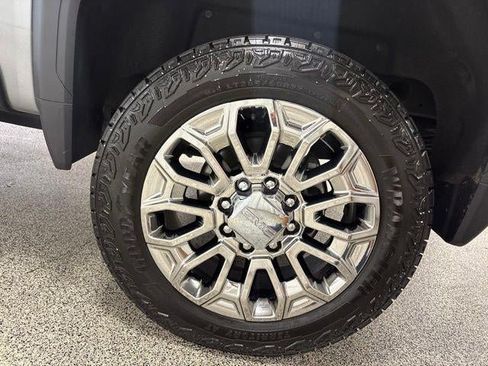 Used 2025 GMC Sierra 2500 Denali w/ Denali Reserve Package AWD/4WD image 35