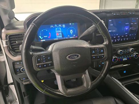 Used 2024 Ford F250 Lariat w/ FX4 Off-Road Package AWD/4WD image 13