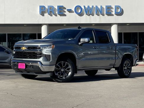 Used 2024 Chevrolet Silverado 1500 LT w/ Texas Edition Plus image 2