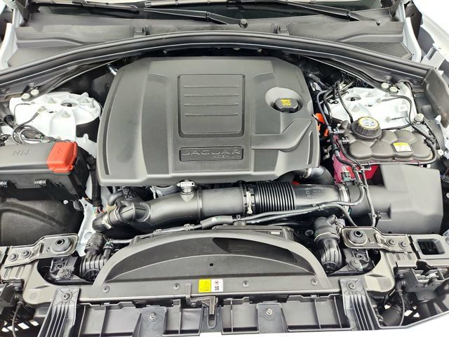 Certified 2026 Jaguar F-PACE R-Dynamic S AWD/4WD image 32